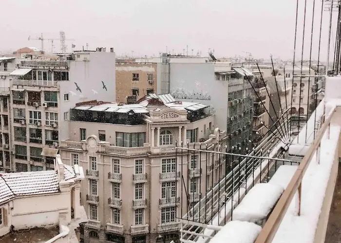 Rooftop Tiny Suite-roof Deck-sunbeds-city View * סלוניקי
