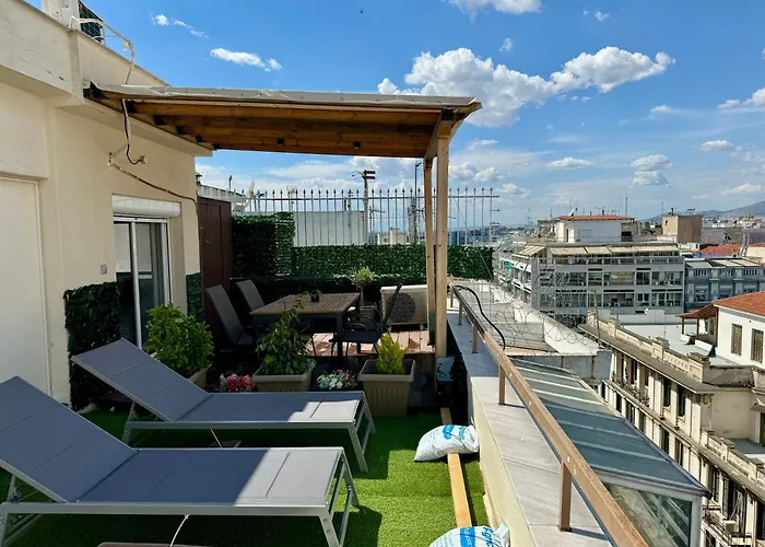 דירה Rooftop Tiny Suite-roof Deck-sunbeds-city View *