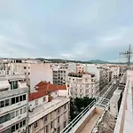 Rooftop Tiny Suite-roof Deck-sunbeds-city View * Tessalónica