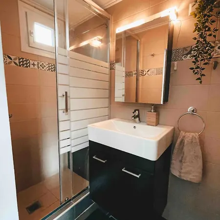 Apartment Rooftop Mini Suite-roof Deck-sunbeds-city View Thessaloniki