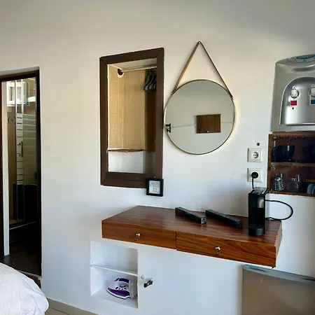 Rooftop Mini Suite-roof Deck-sunbeds-city View Apartment Thessaloniki