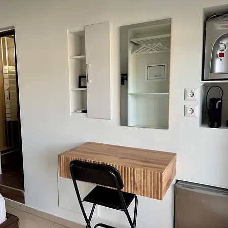 Apartament Rooftop Tiny Suite-roof Deck-sunbeds-city View Salonic
