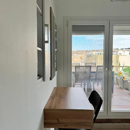 Apartament Rooftop Tiny Suite-roof Deck-sunbeds-city View *